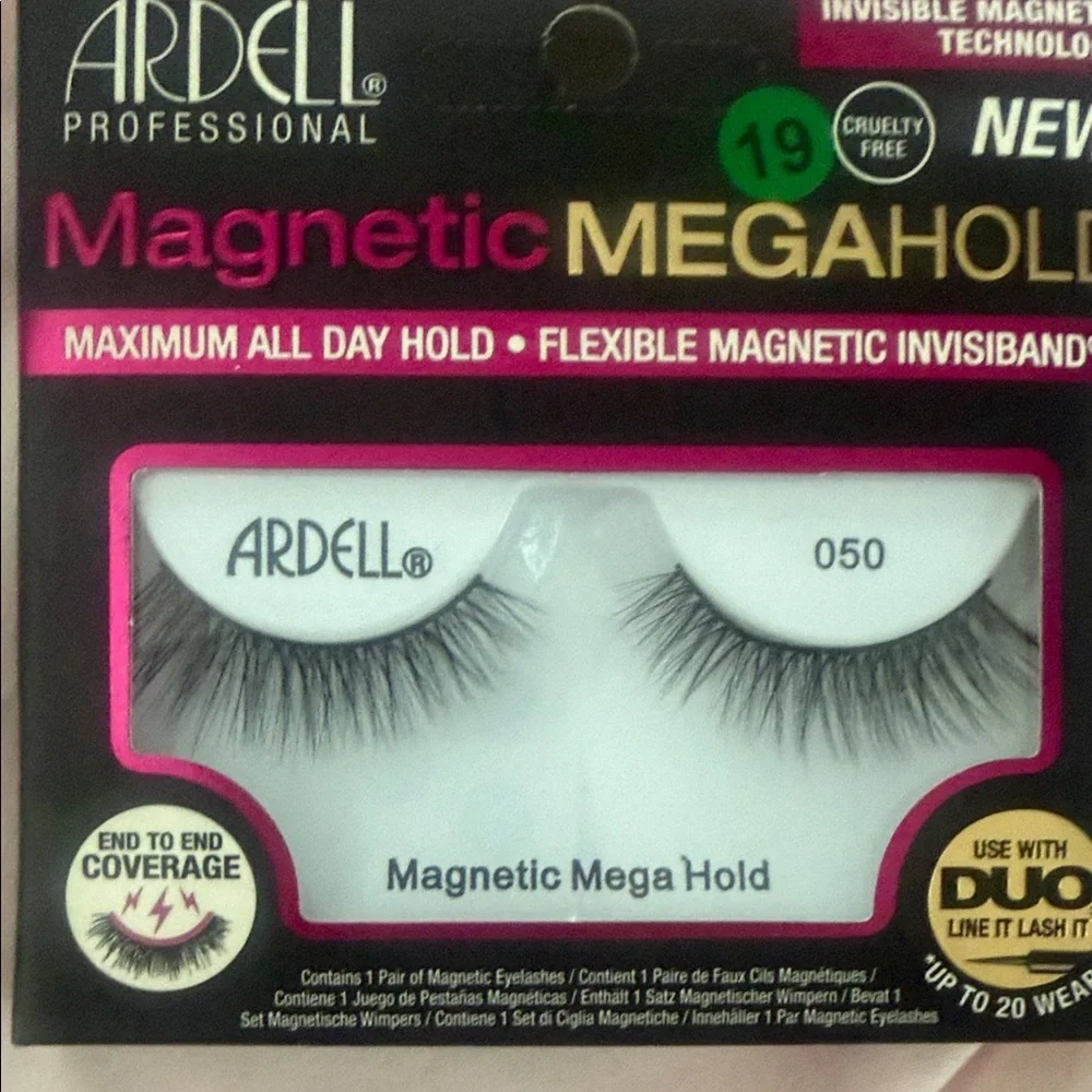 Ardell Professional Magnetic MegaHold Lashes